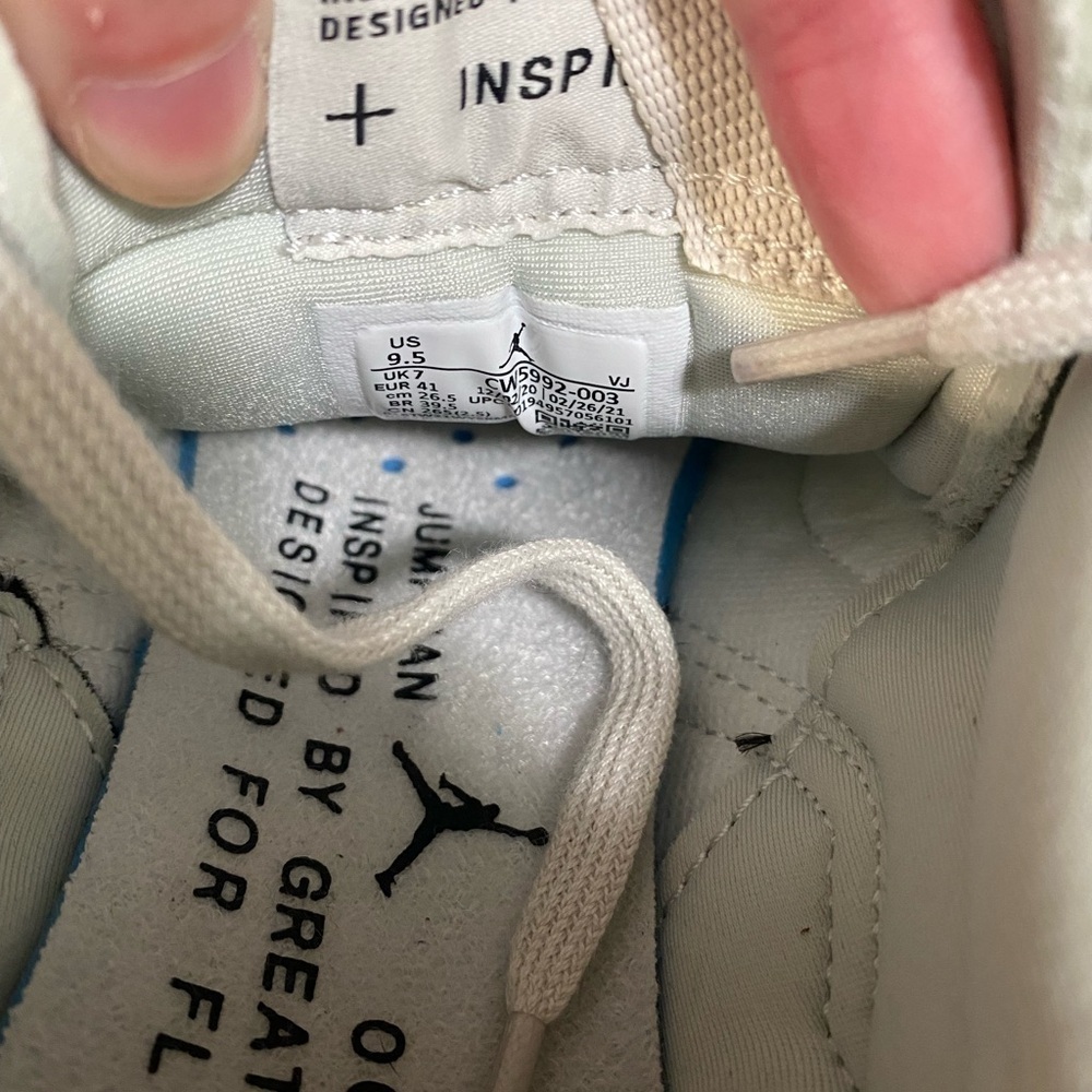 Nike Jordan MA2 Bone Suede (Women's) - Picture 3 of 12